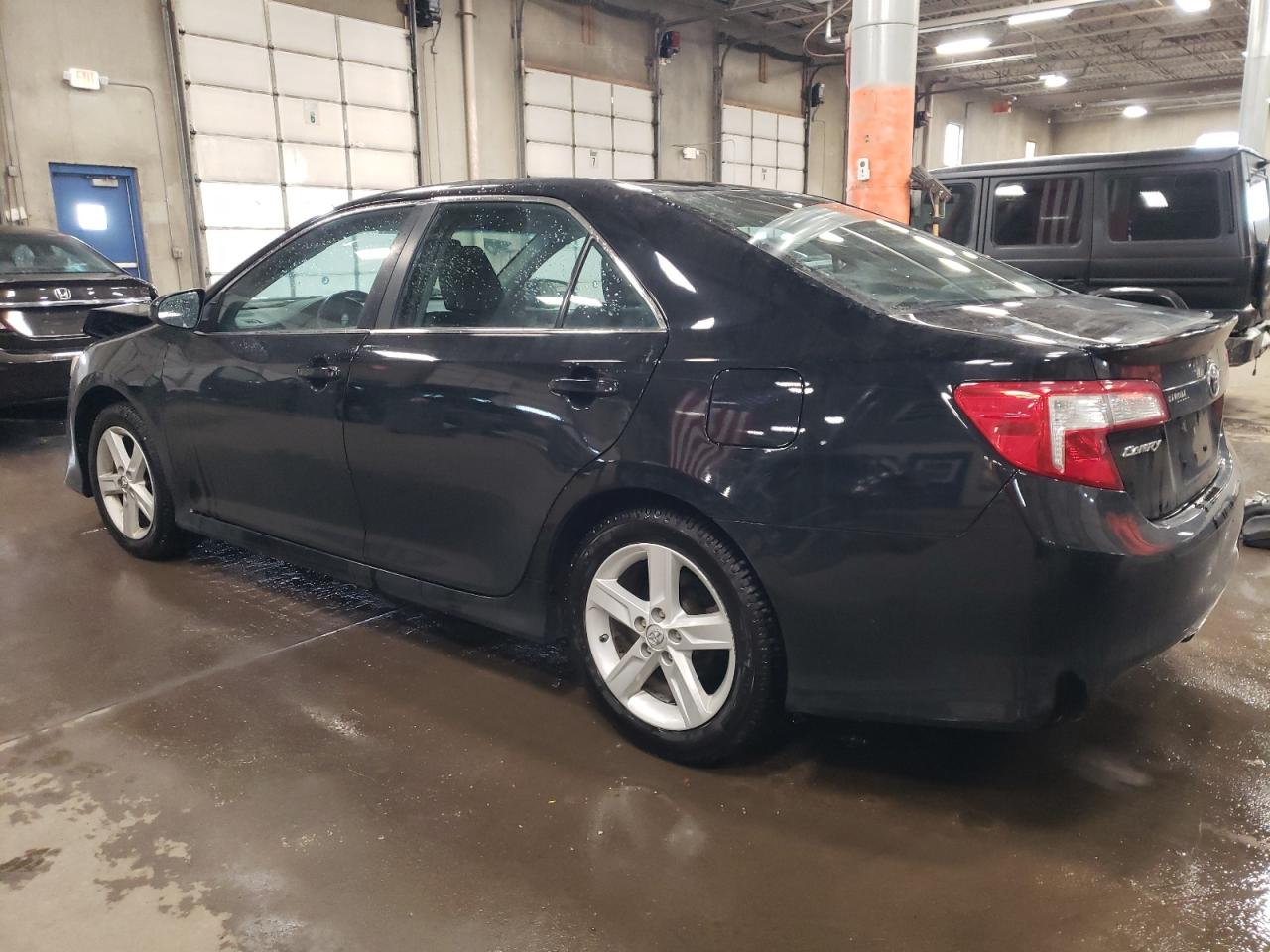 2014 Toyota Camry - Image 2