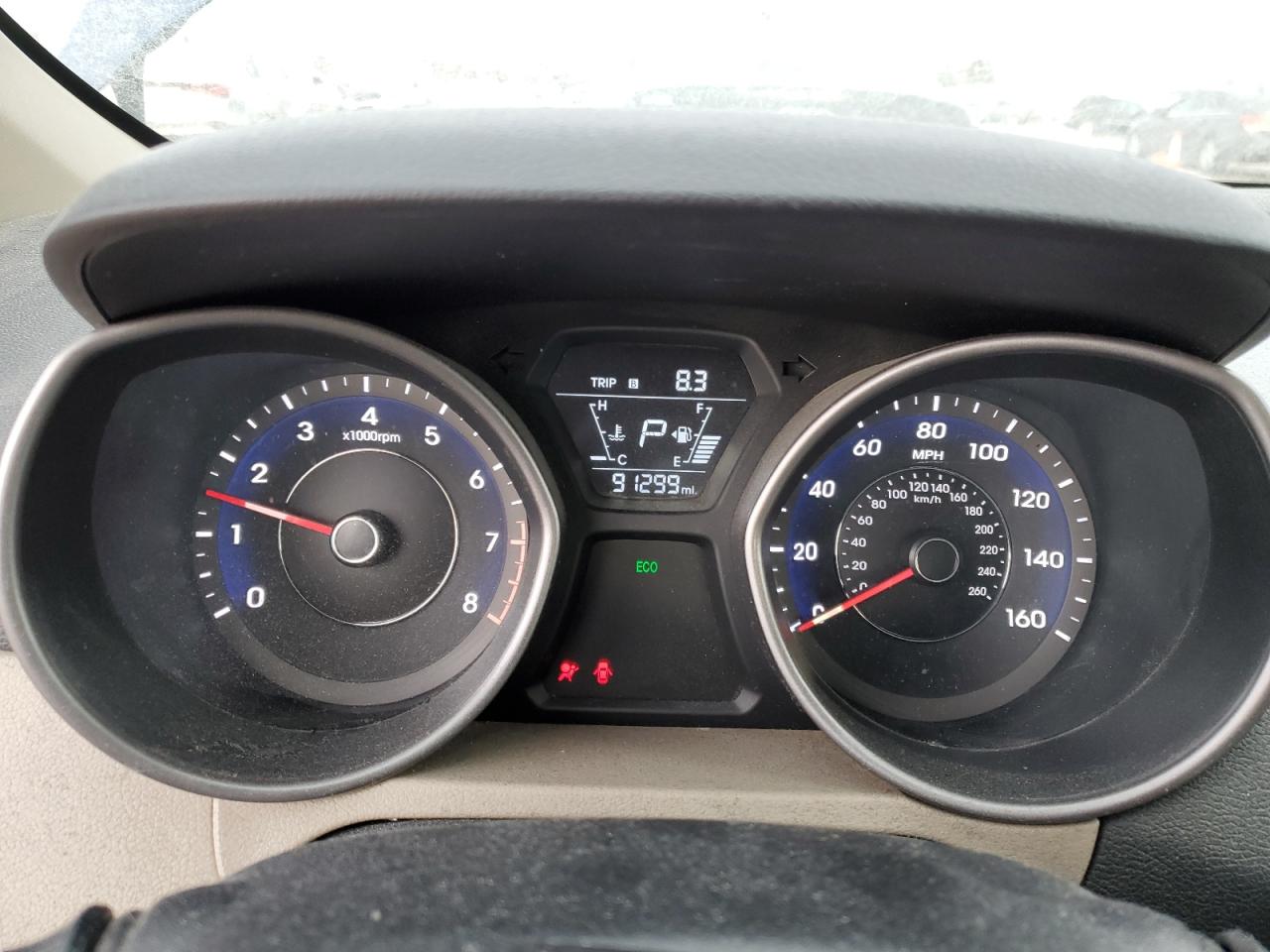 2016 Hyundai Elantra - Image 9