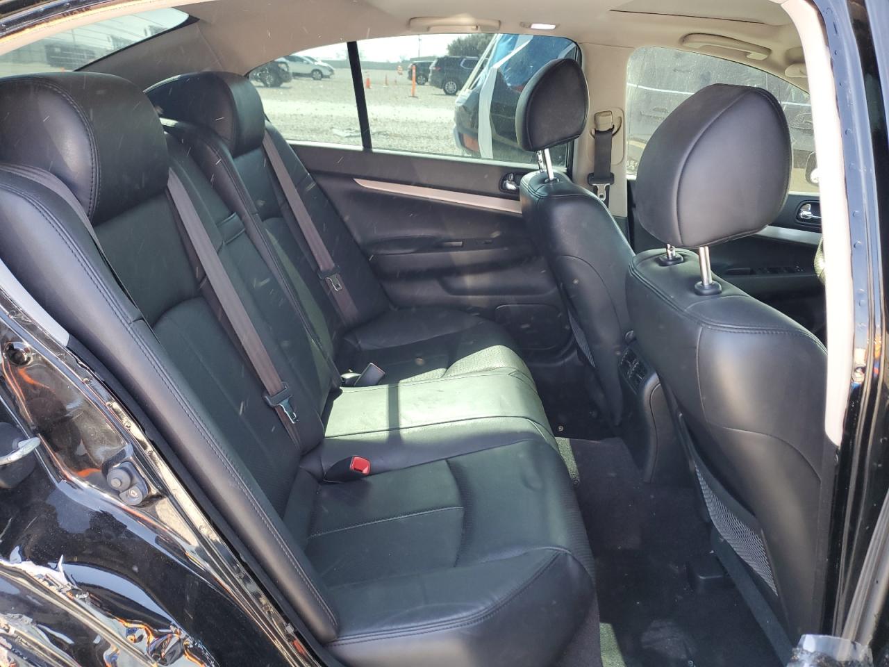 2013 Infiniti G - Image 10