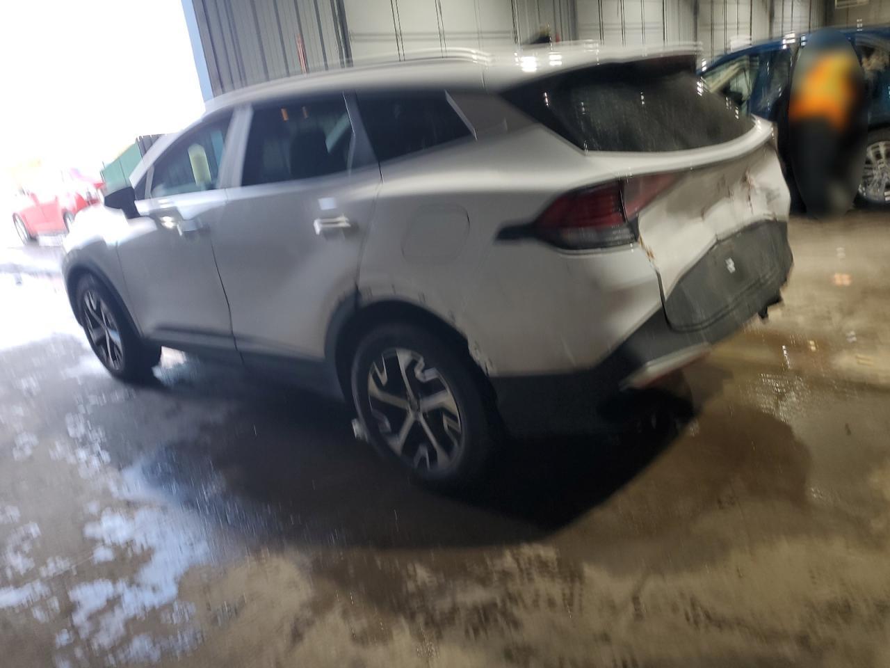 2023 Kia Sportage - Image 2