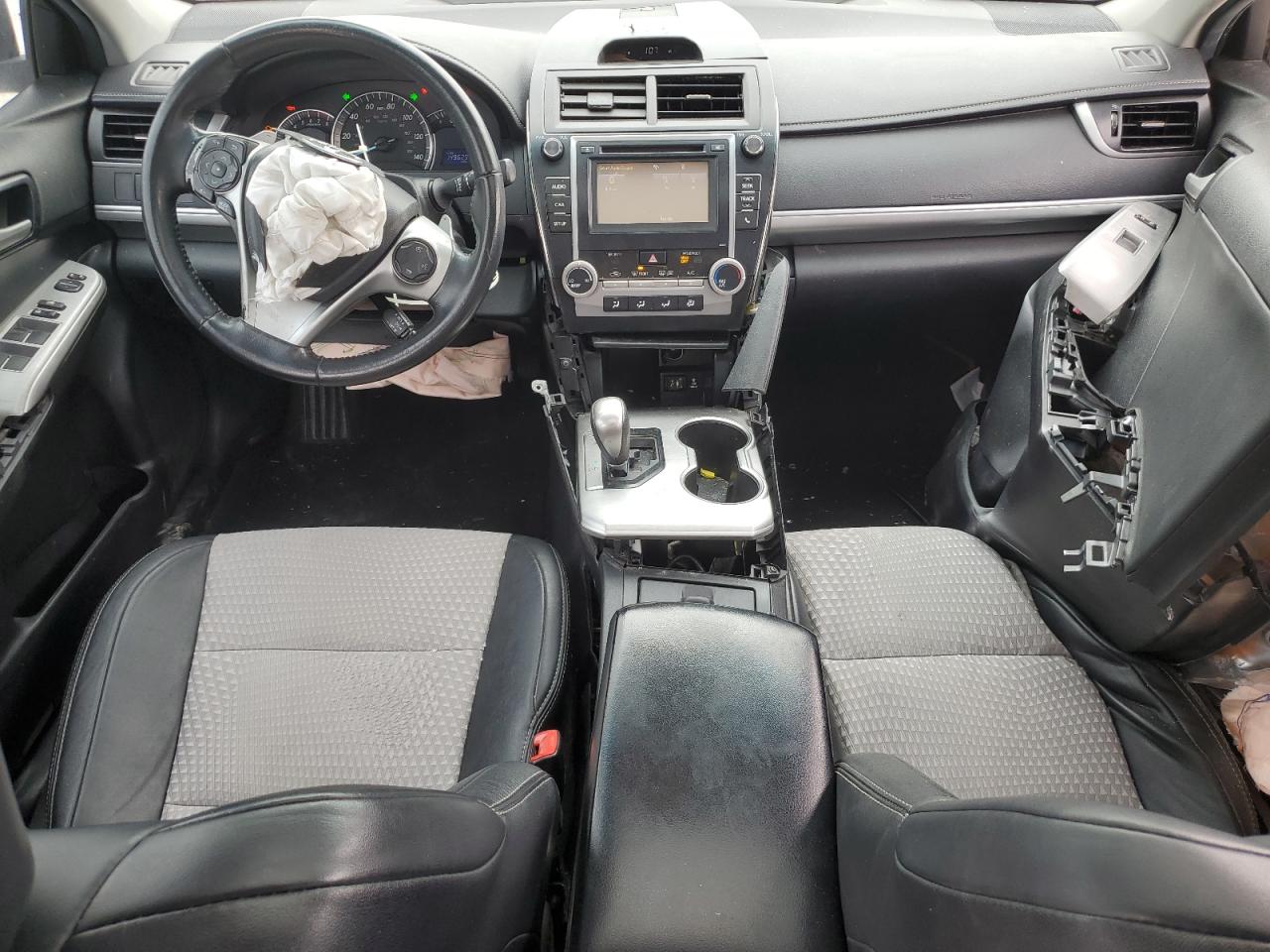 2014 Toyota Camry - Image 8