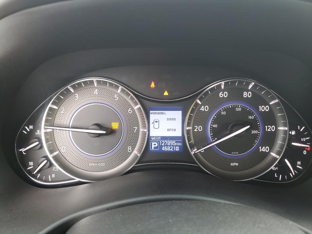 2014 Infiniti QX80 - Image 9