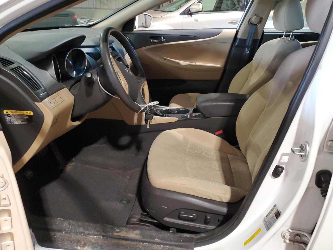 2013 Hyundai Sonata - Image 7