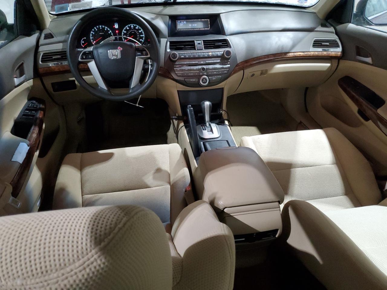 2010 Honda Accord - Image 8