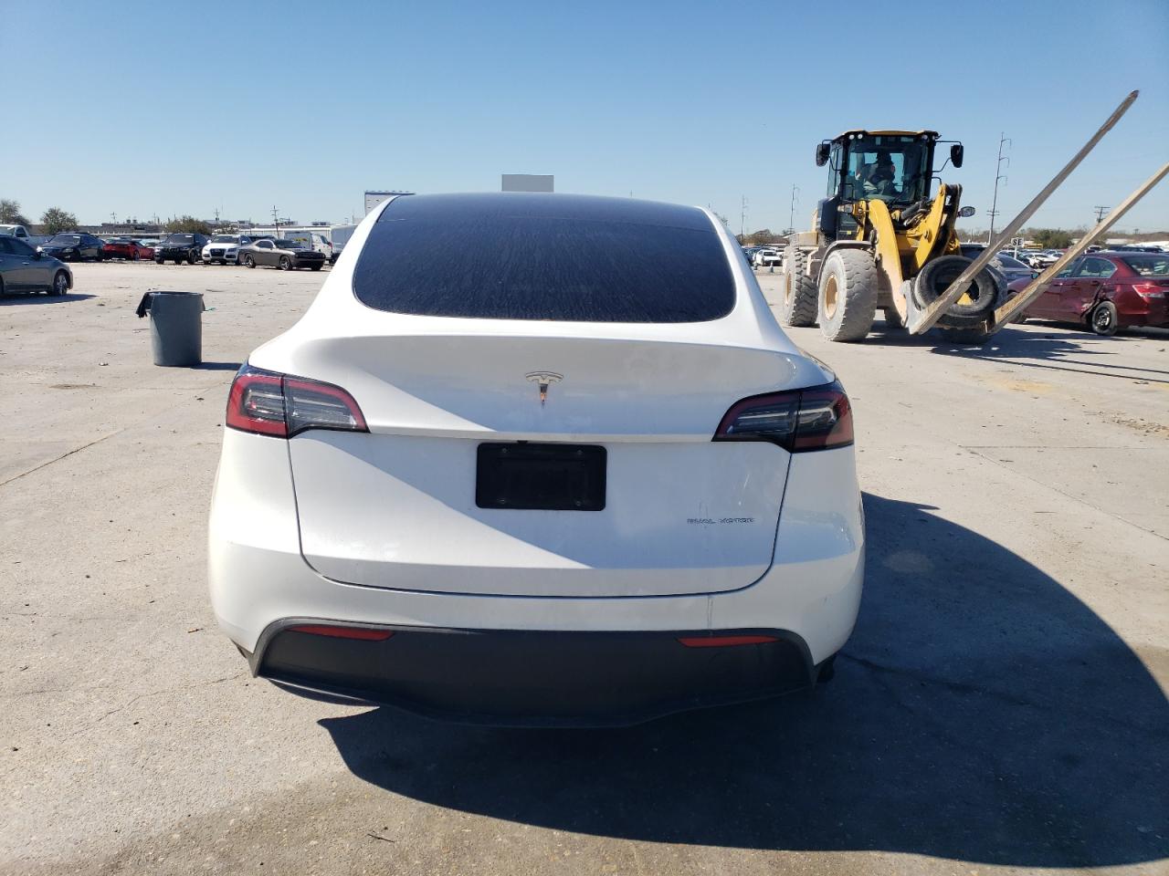 2023 Tesla Model Y VIN: 7SAYGAEE0PF686760 Lot: 52340645