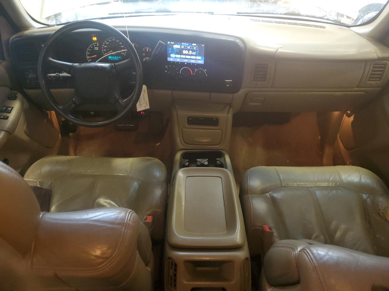 2002 Chevrolet Silverado - Image 8
