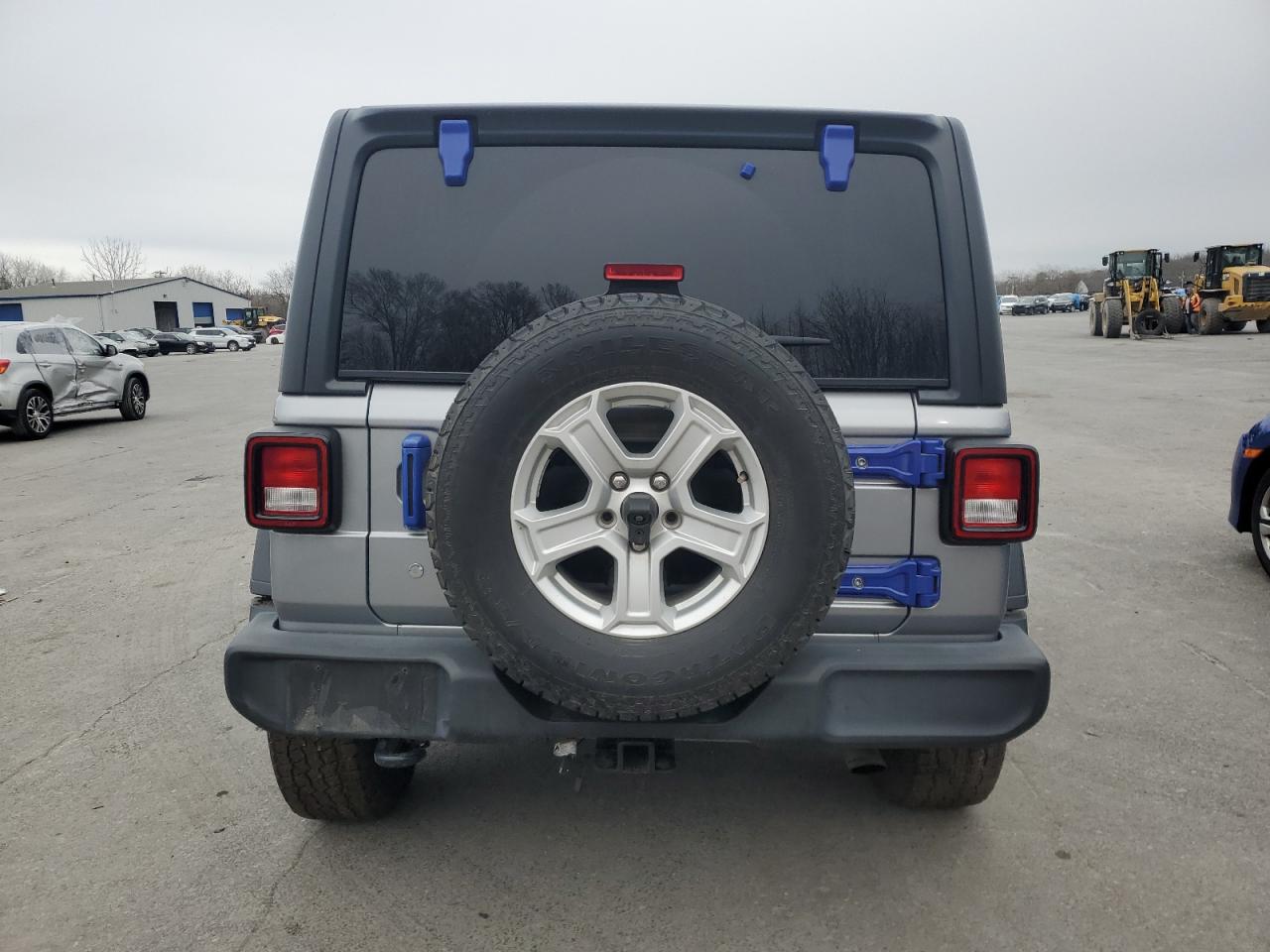 2018 Jeep Wrangler - Image 6