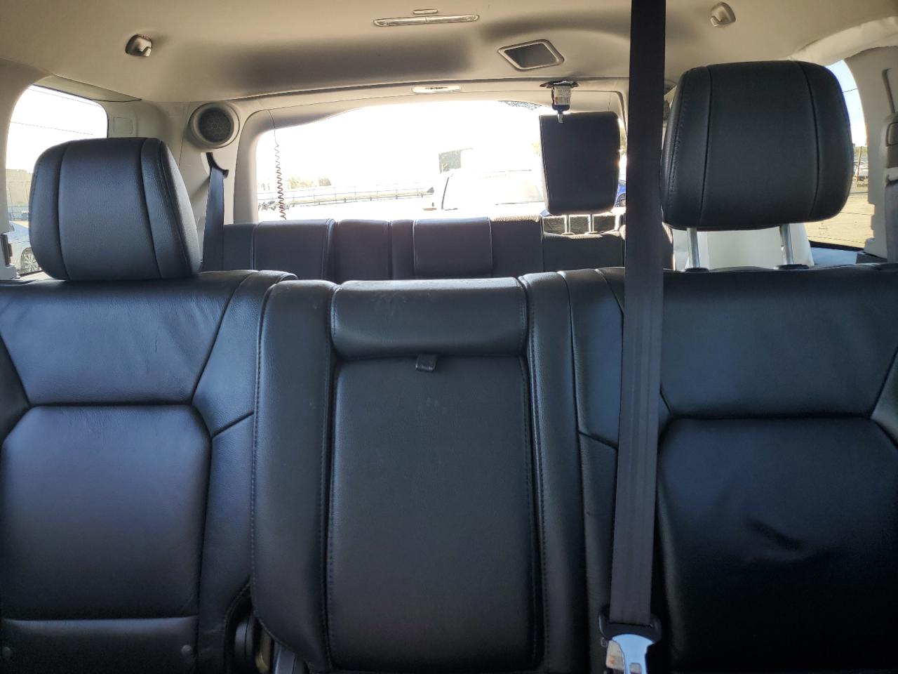 2015 Honda Pilot - Image 10