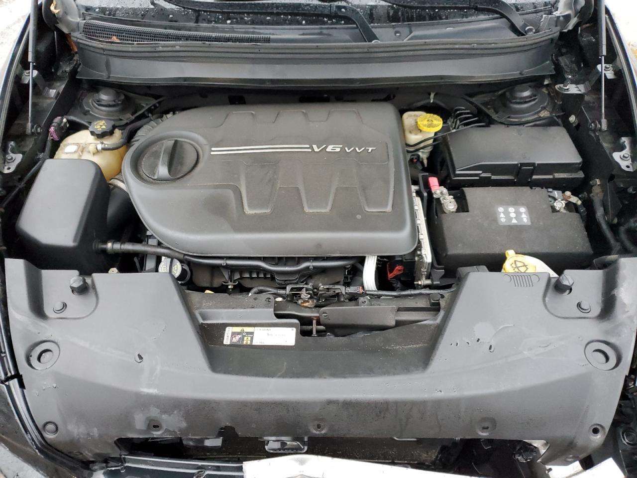 2015 Jeep Grand Cherokee - Image 12