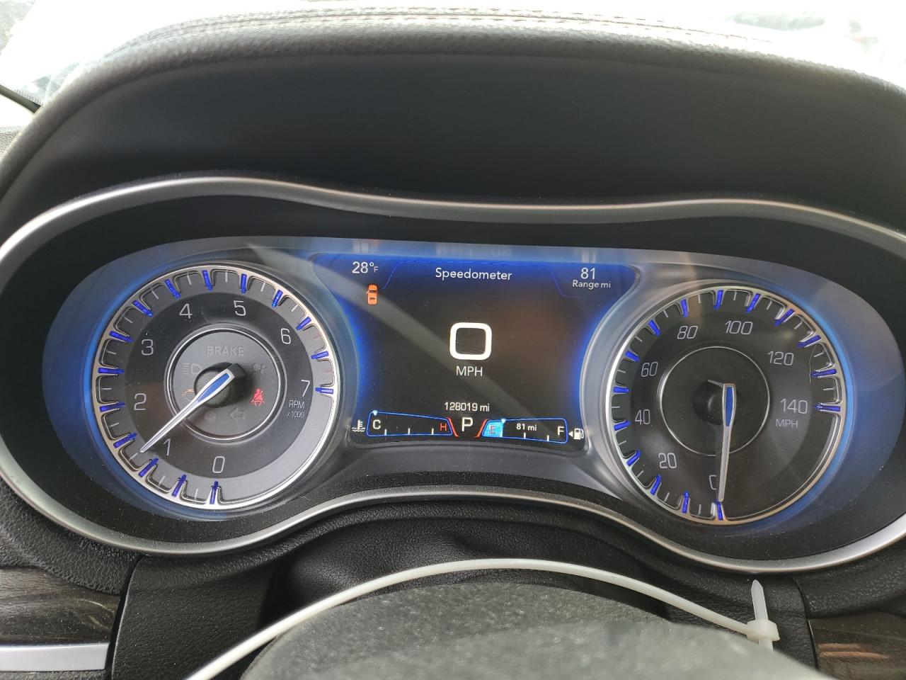 2015 Chrysler 300 - Image 9