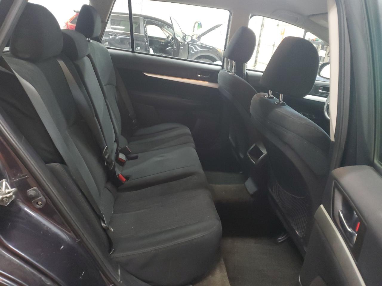 2013 Subaru Outback - Image 11