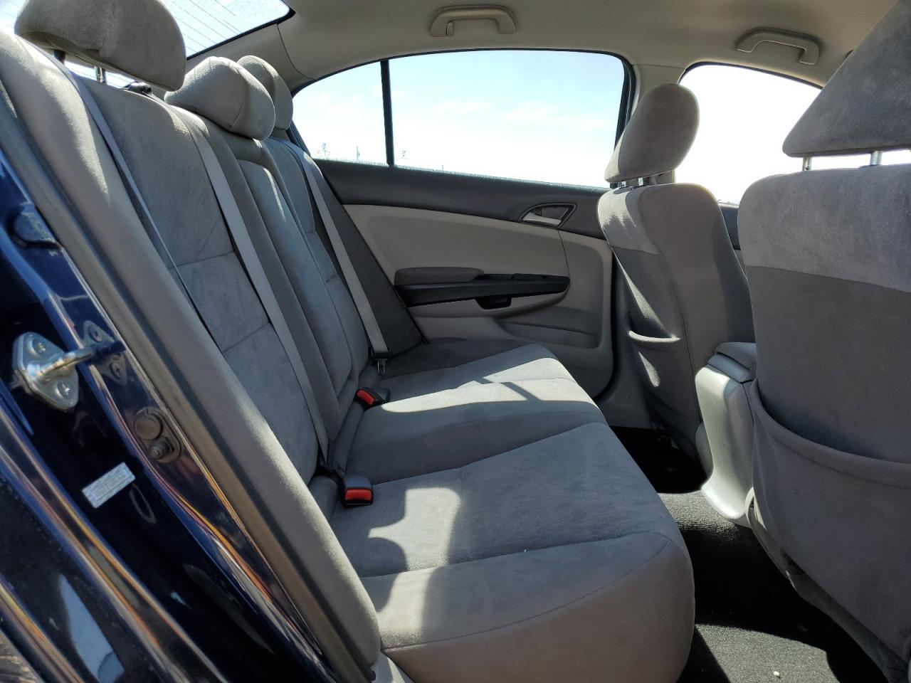 2010 Honda Accord - Image 10