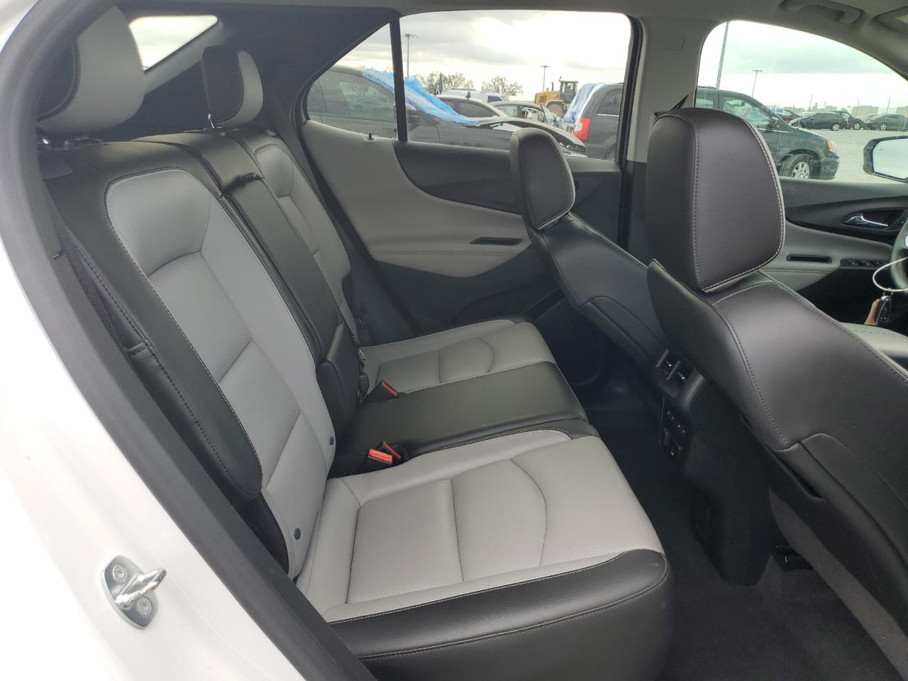 2GNAXMEV6J6104889 CHEVROLET EQUINOX 2018