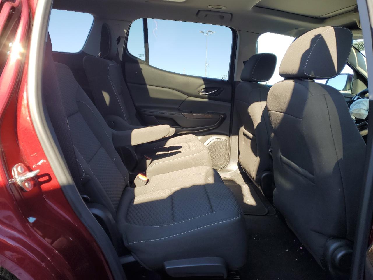 2017 GMC Acadia - Image 11
