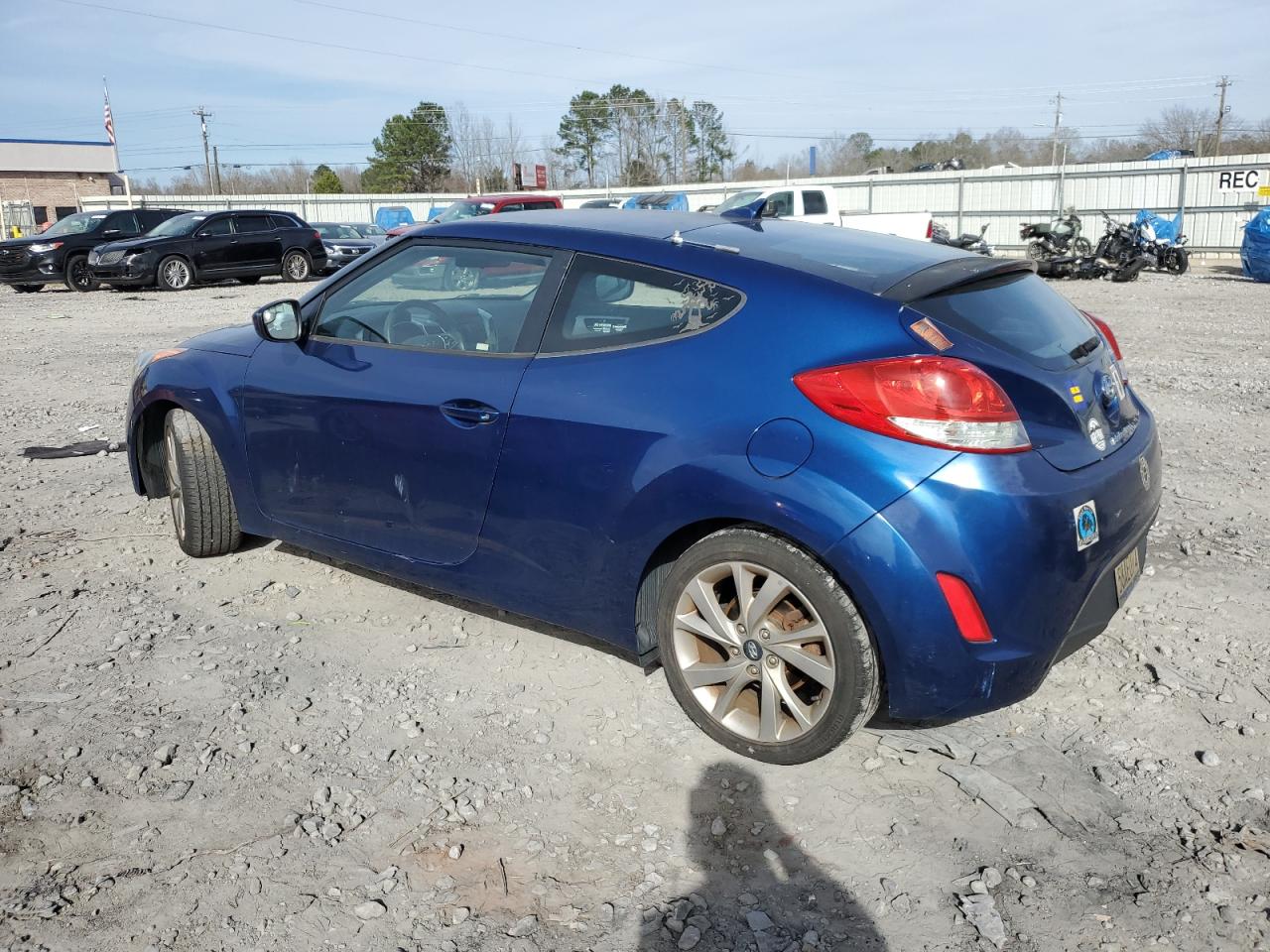 2016 Hyundai Veloster - Image 2