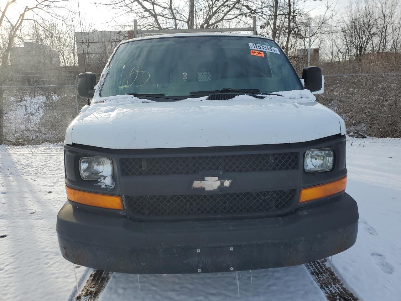 2015 Chevrolet Express - Image 5