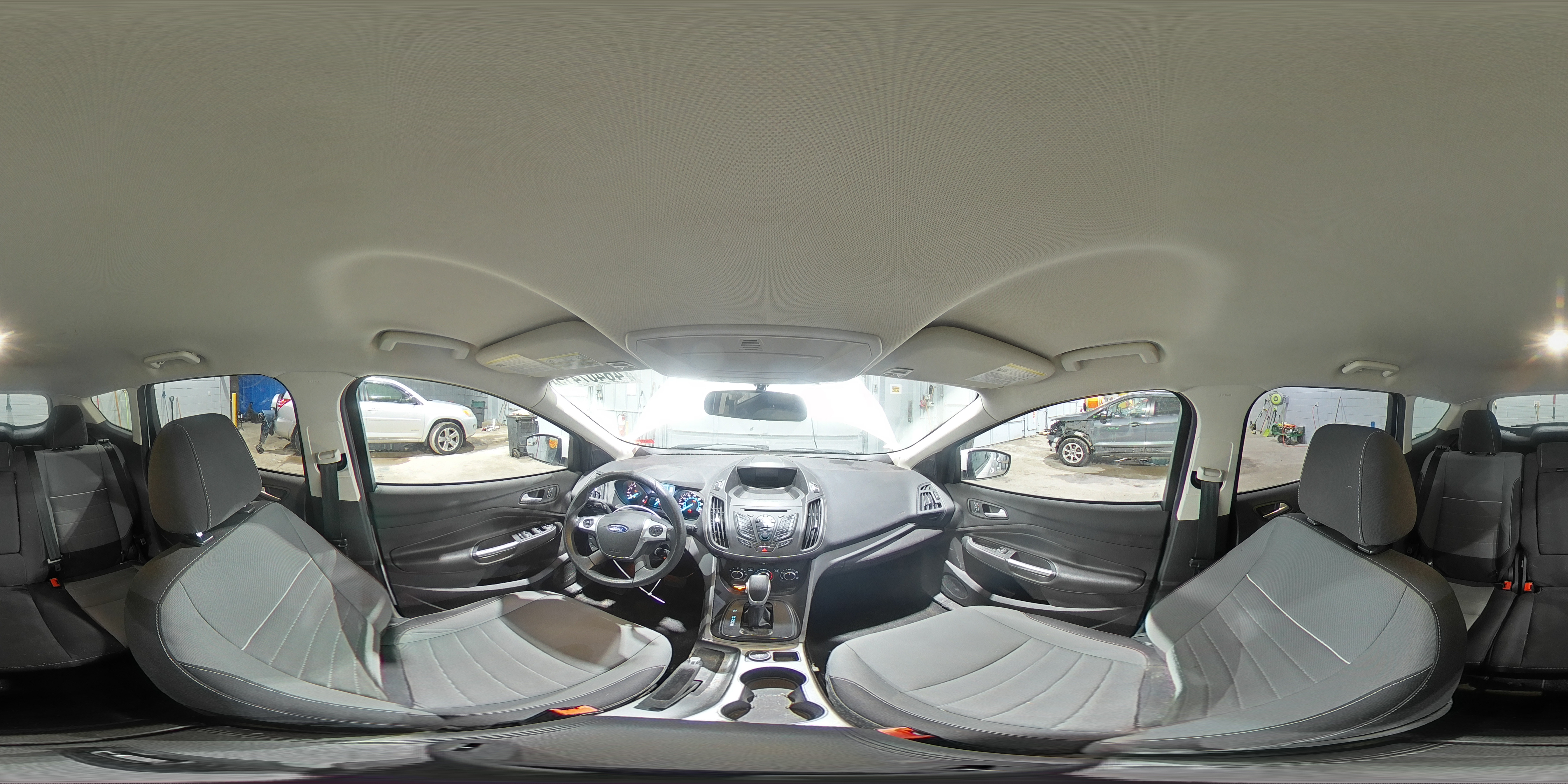 2015 Ford Escape - Image 15