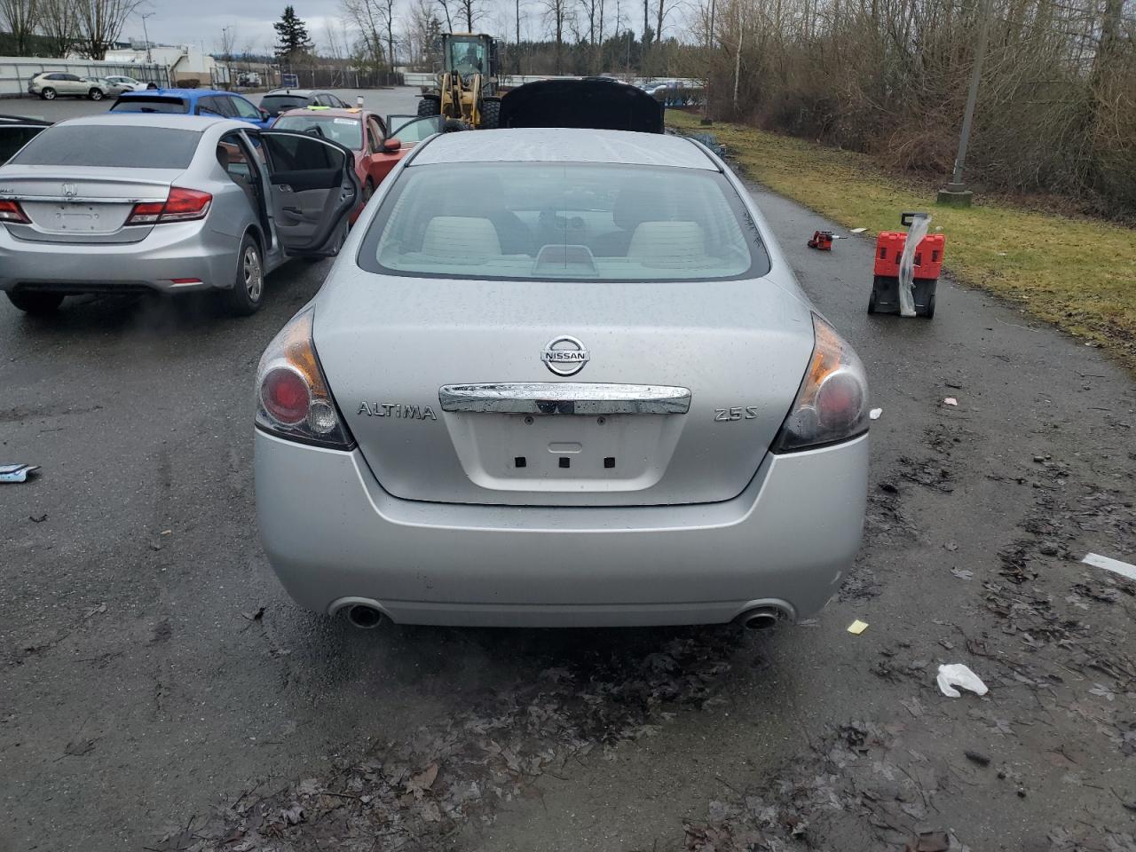 2011 Nissan Altima - Image 6