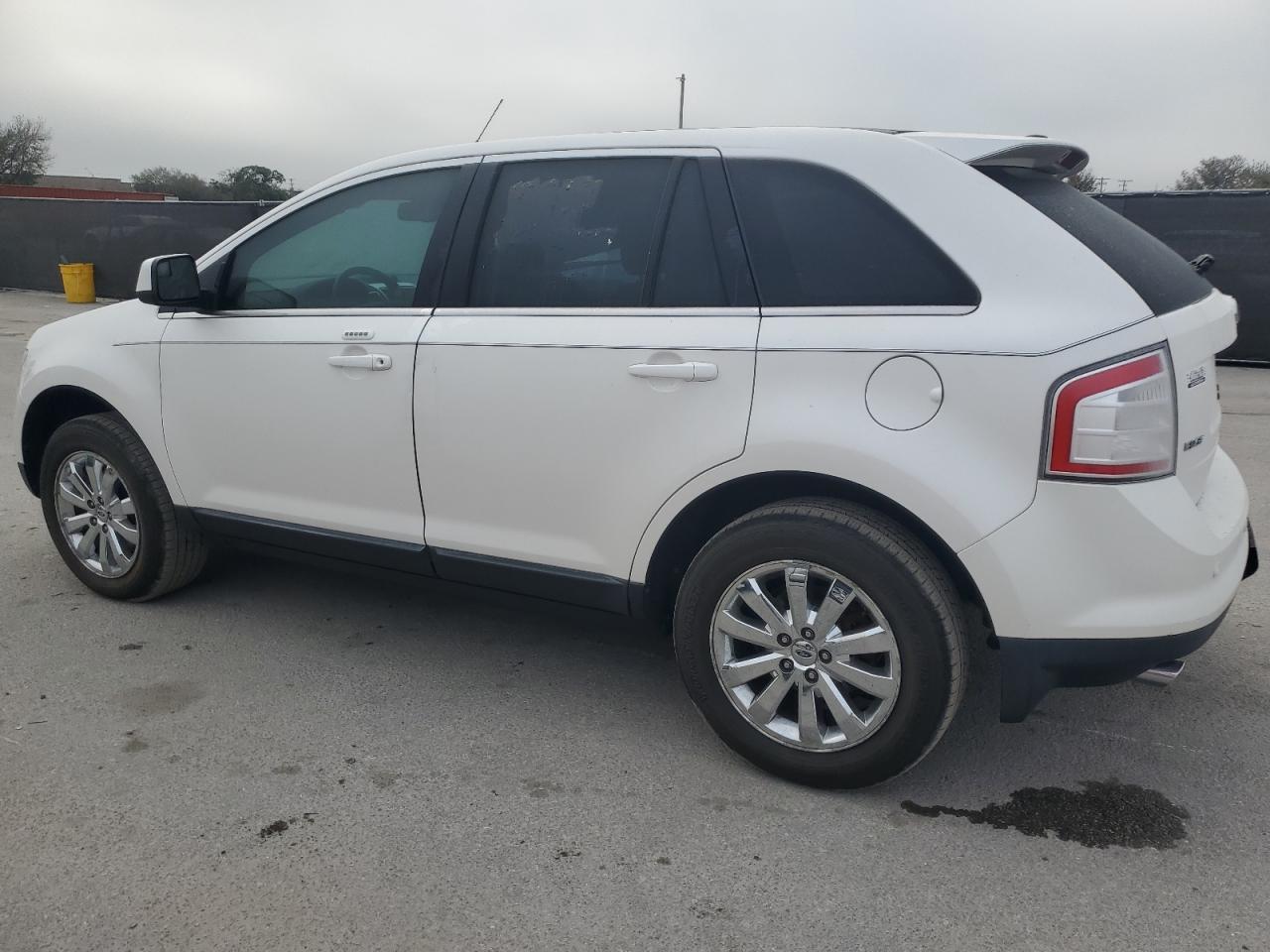 2010 Ford Edge - Image 2