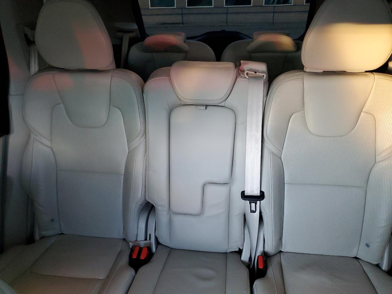 2018 Volvo XC90 - Image 10