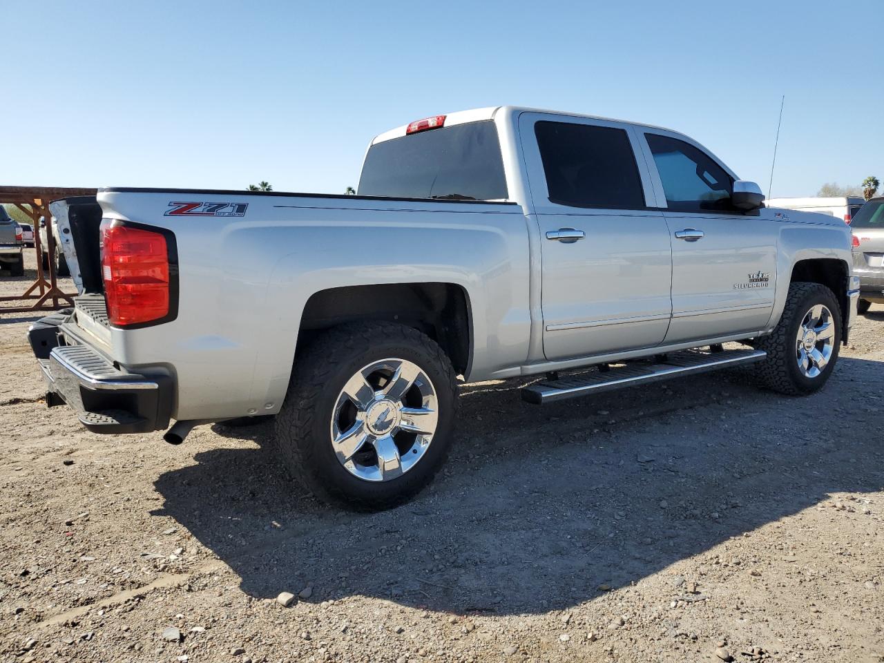 2015 Chevrolet Silverado - Image 3