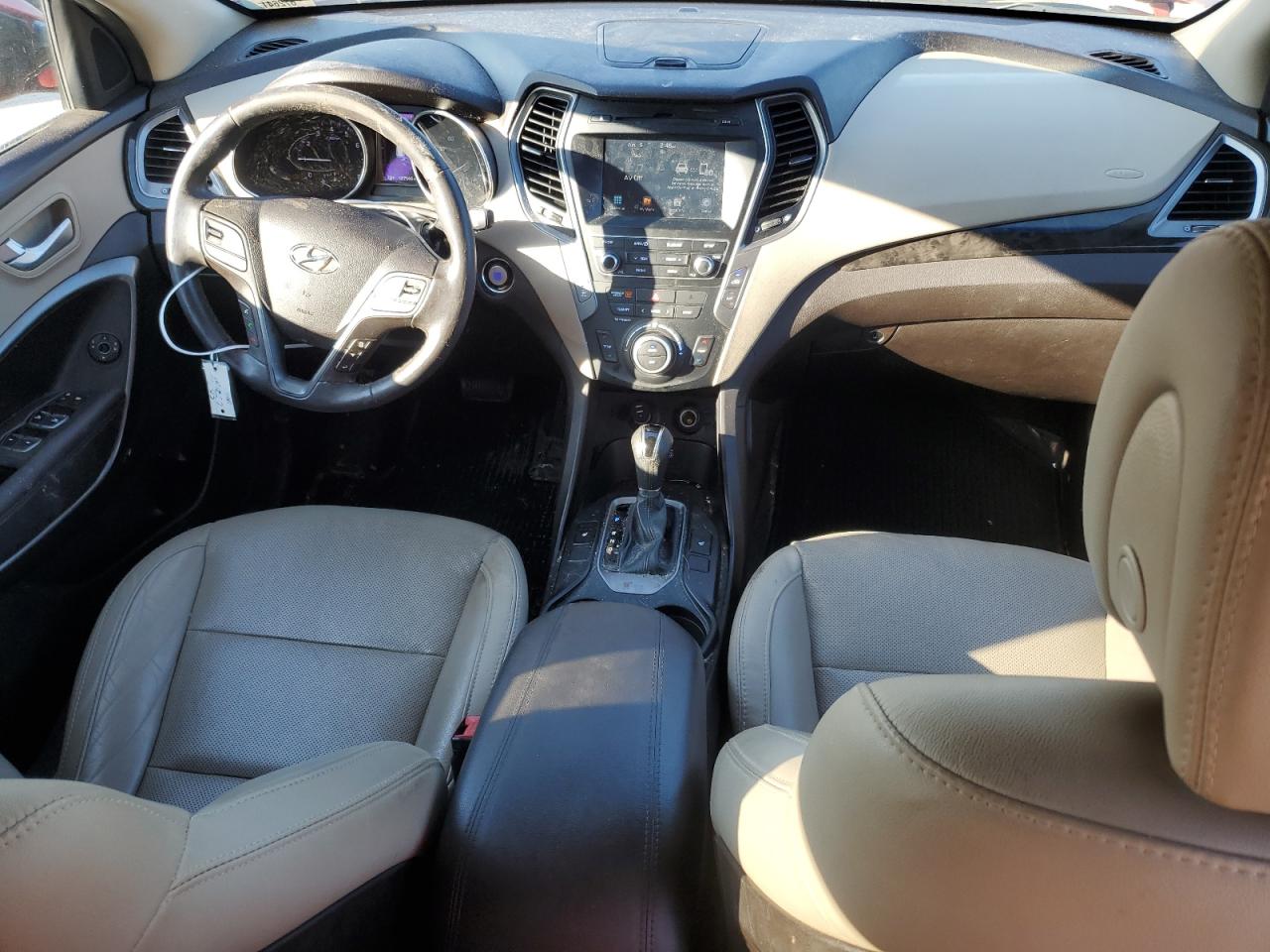 2017 Hyundai Santa Fe - Image 8