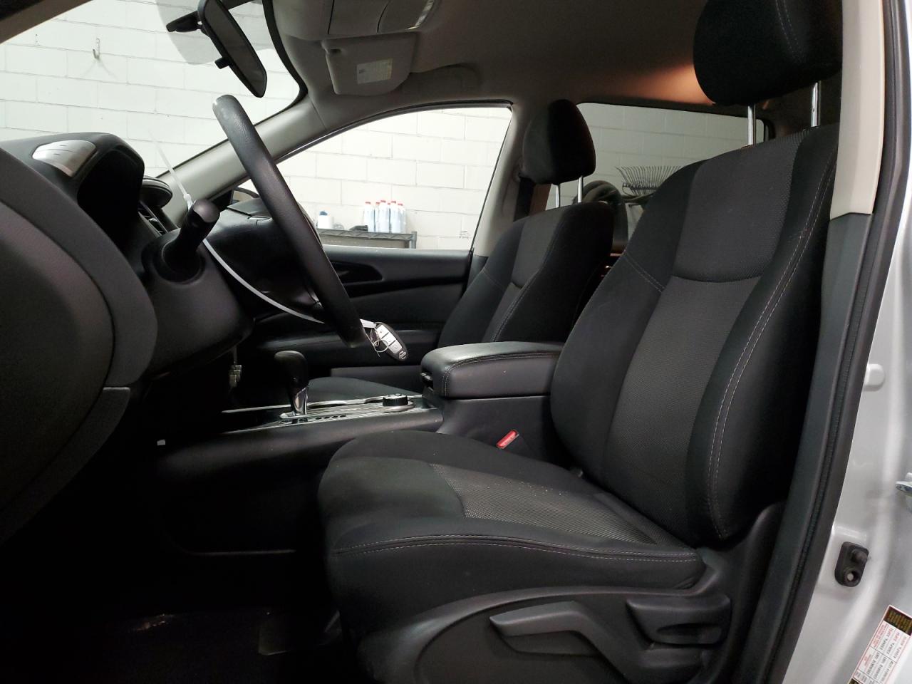 2020 Nissan Pathfinder - Image 7