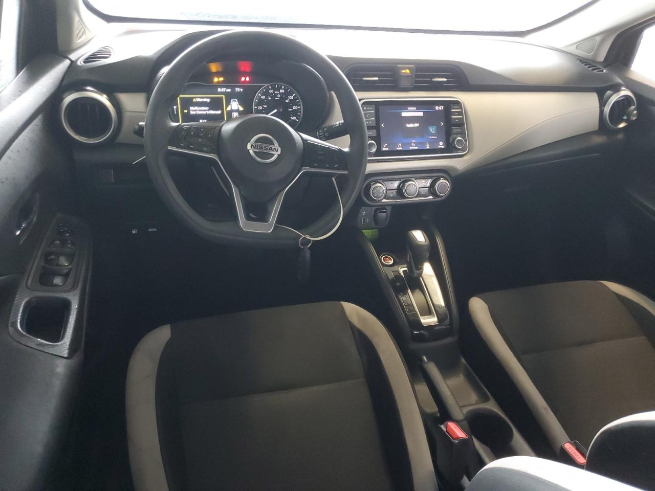 2021 Nissan Versa - Image 8