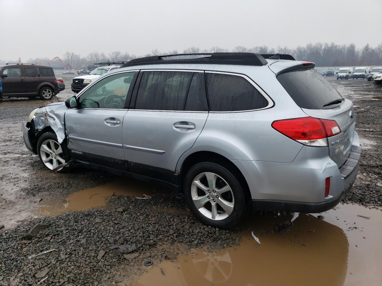 2013 Subaru Outback - Image 2