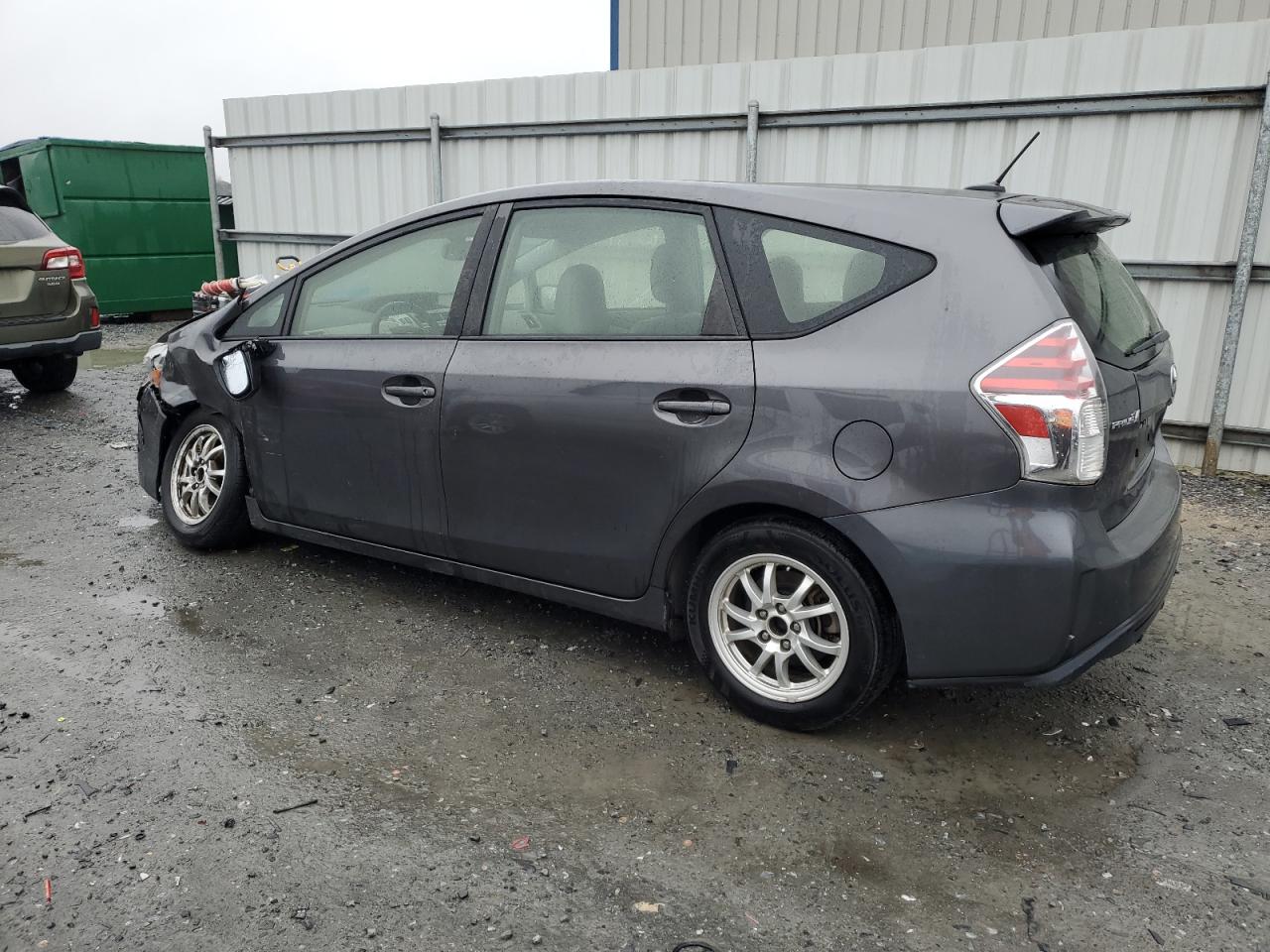 2016 Toyota Prius - Image 2