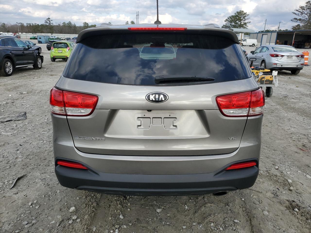 2017 Kia Sorento - Image 6