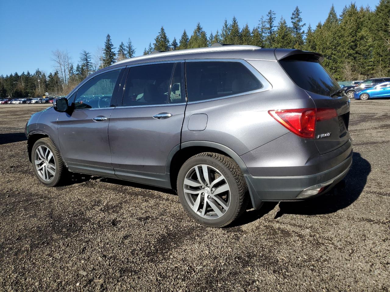 2016 Honda Pilot - Image 2