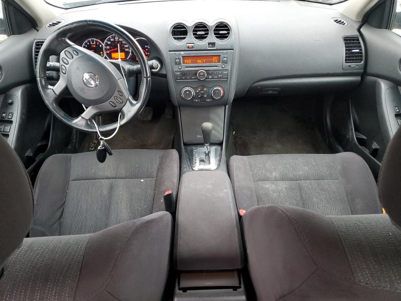 2012 Nissan Altima - Image 8