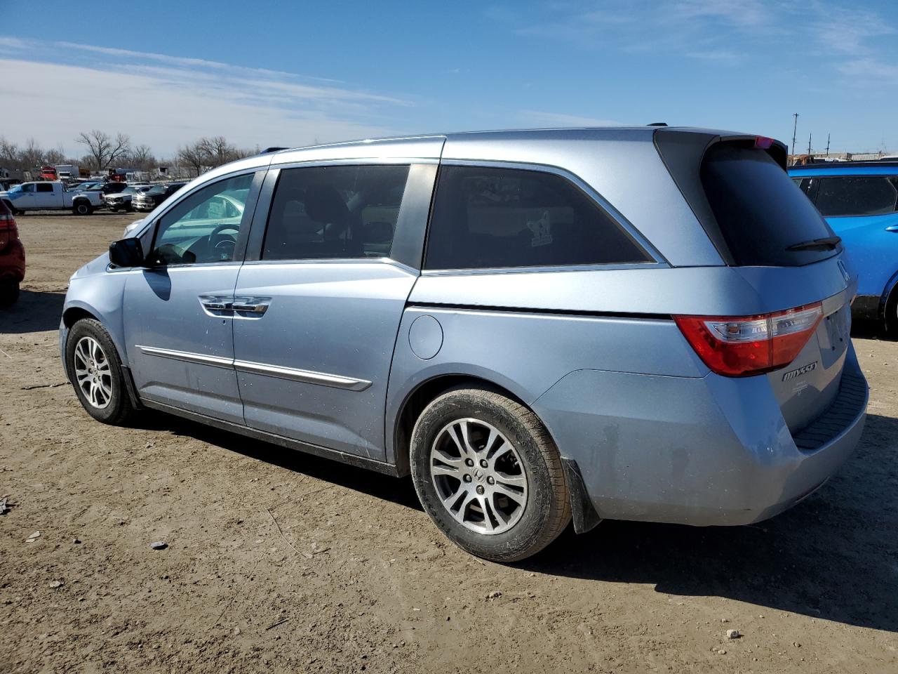 2011 Honda Odyssey - Image 2