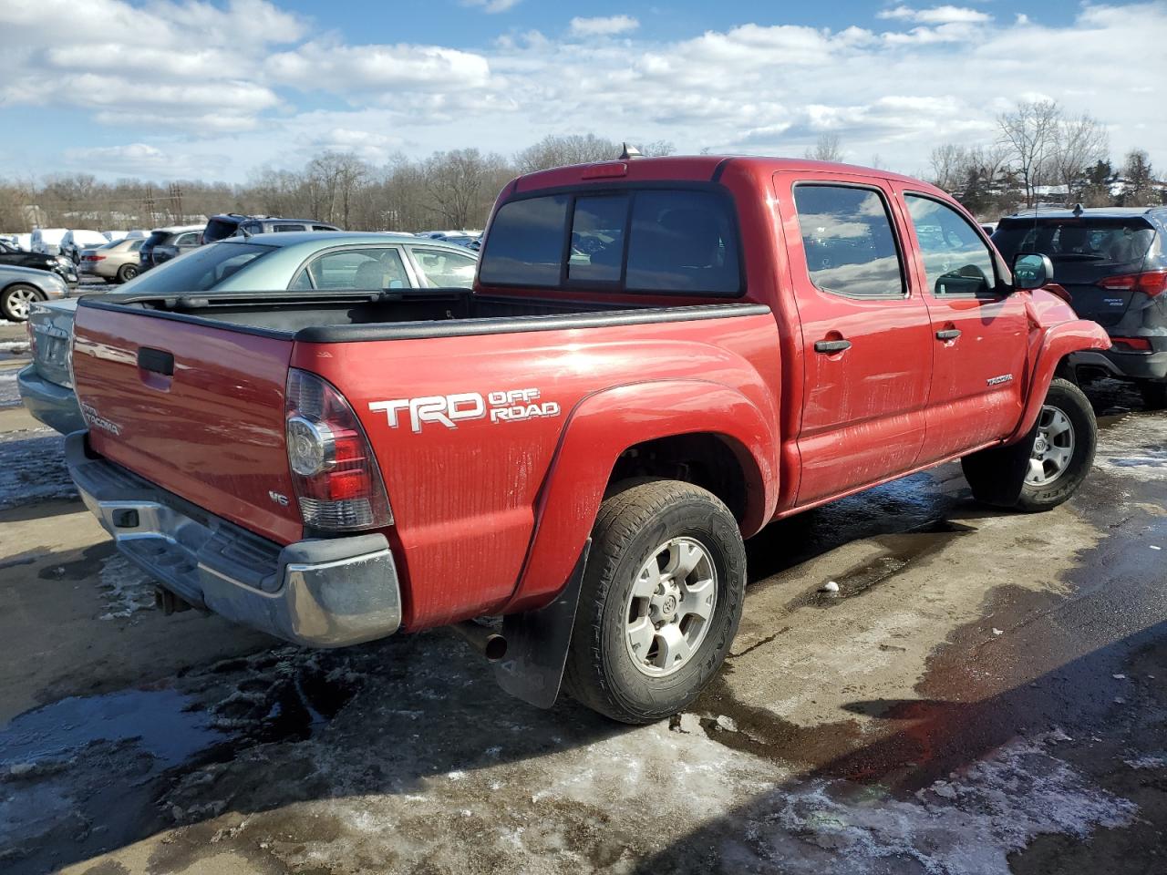 2014 Toyota Tacoma - Image 3