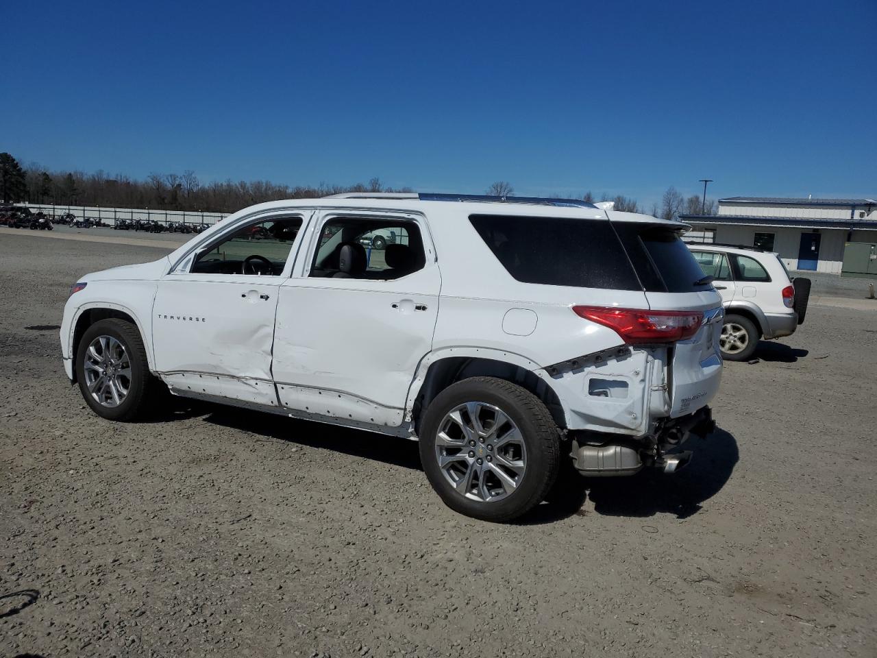 2018 Chevrolet Traverse - Image 2