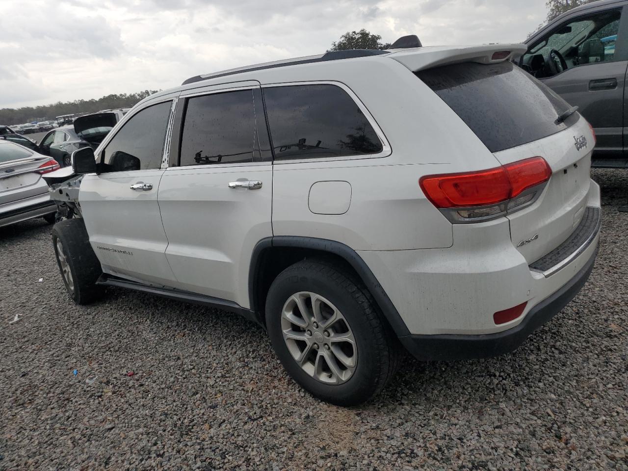 2015 Jeep Grand Cherokee - Image 2