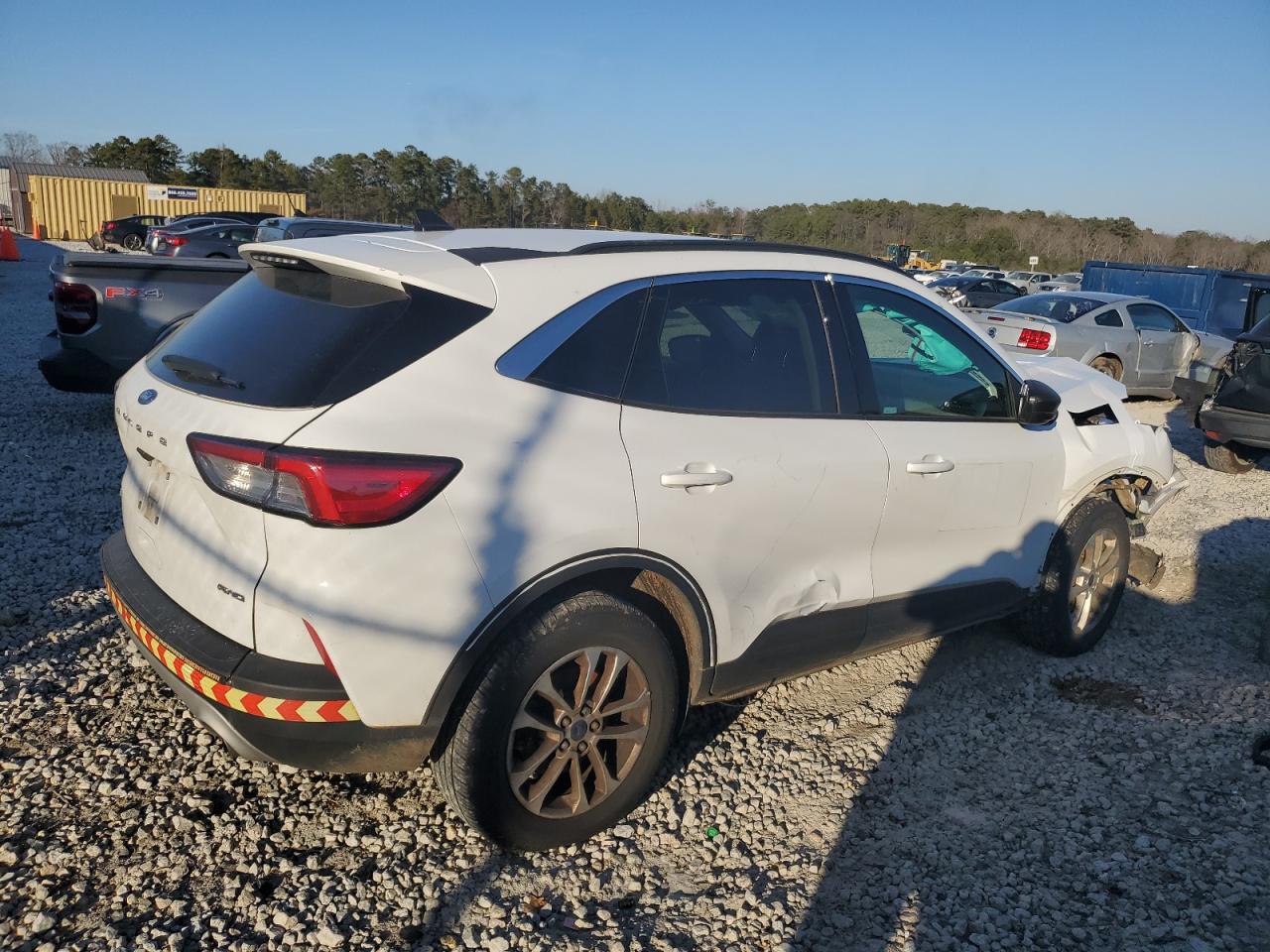 1FMCU9G67NUB52143 FORD ESCAPE 2022
