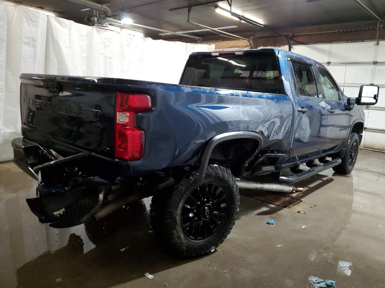 2021 Chevrolet Silverado - Image 3