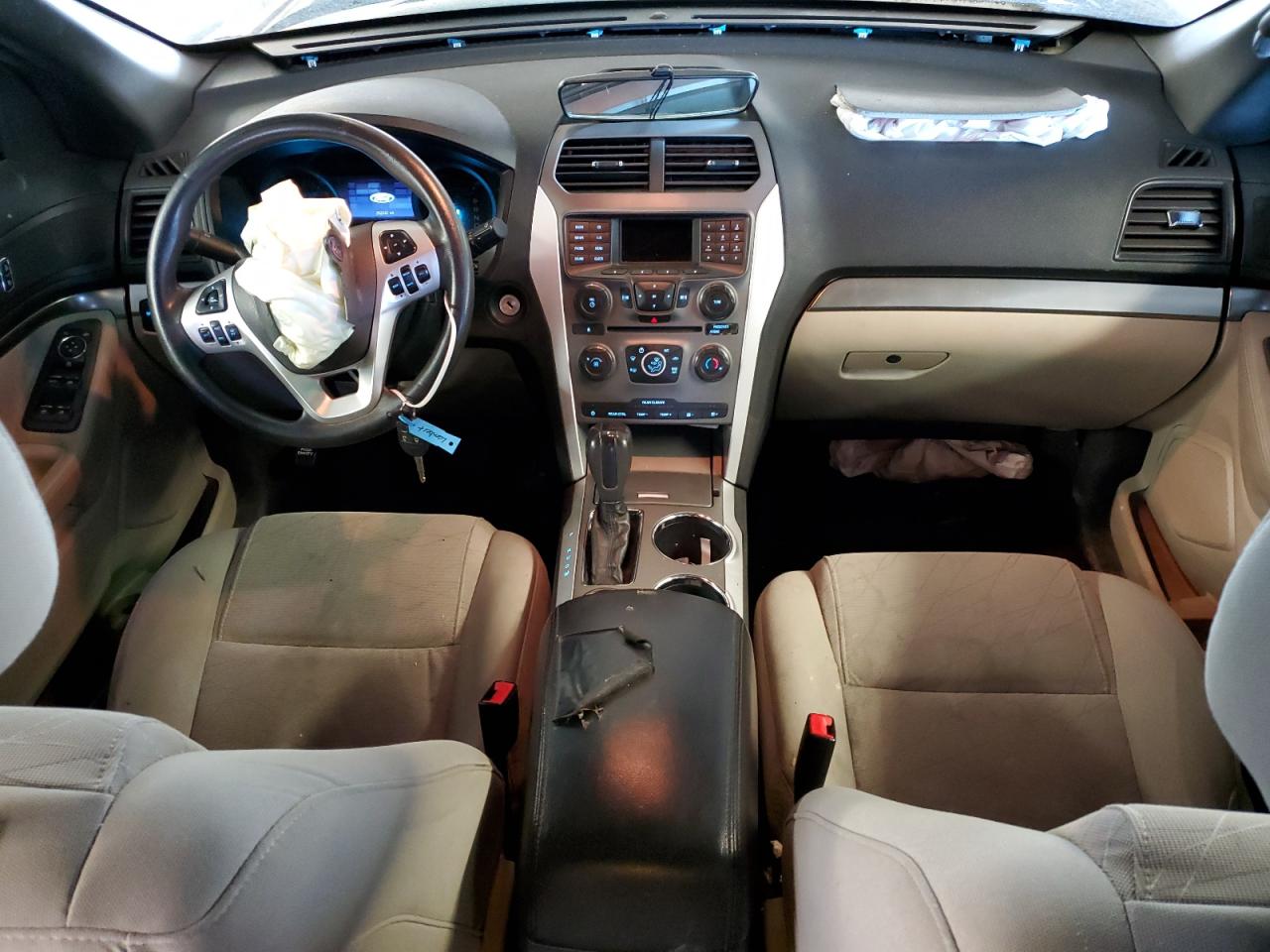 2014 Ford Explorer - Image 8