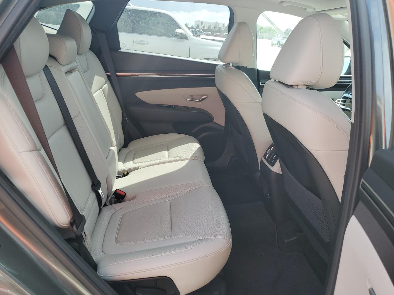 2022 Hyundai Tucson - Image 11