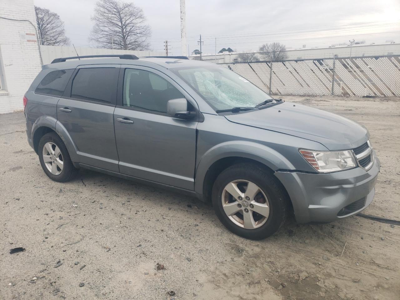 2010 Dodge Journey - Image 4