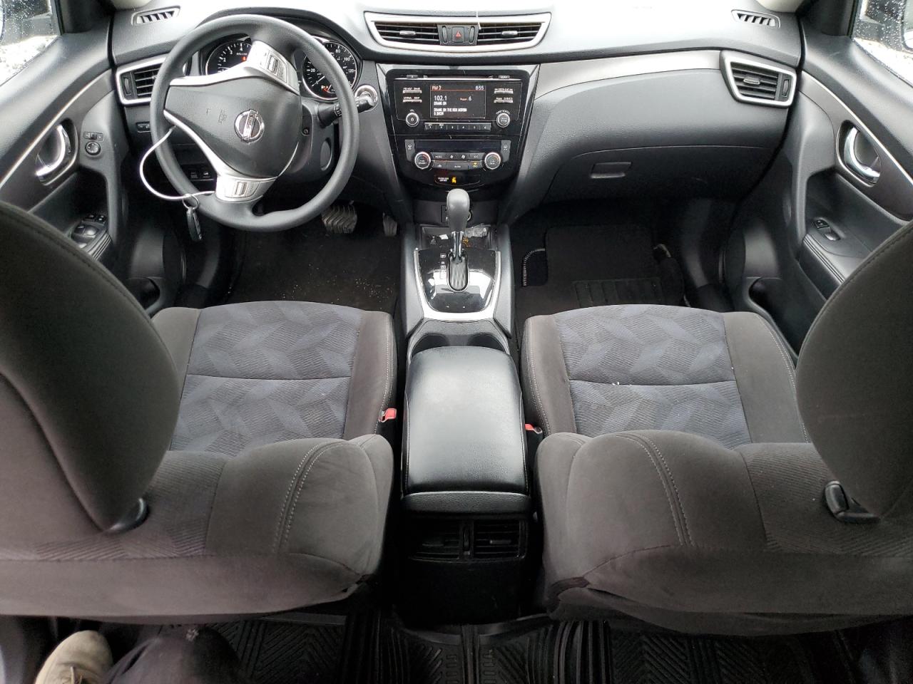 2015 Nissan Rogue - Image 8