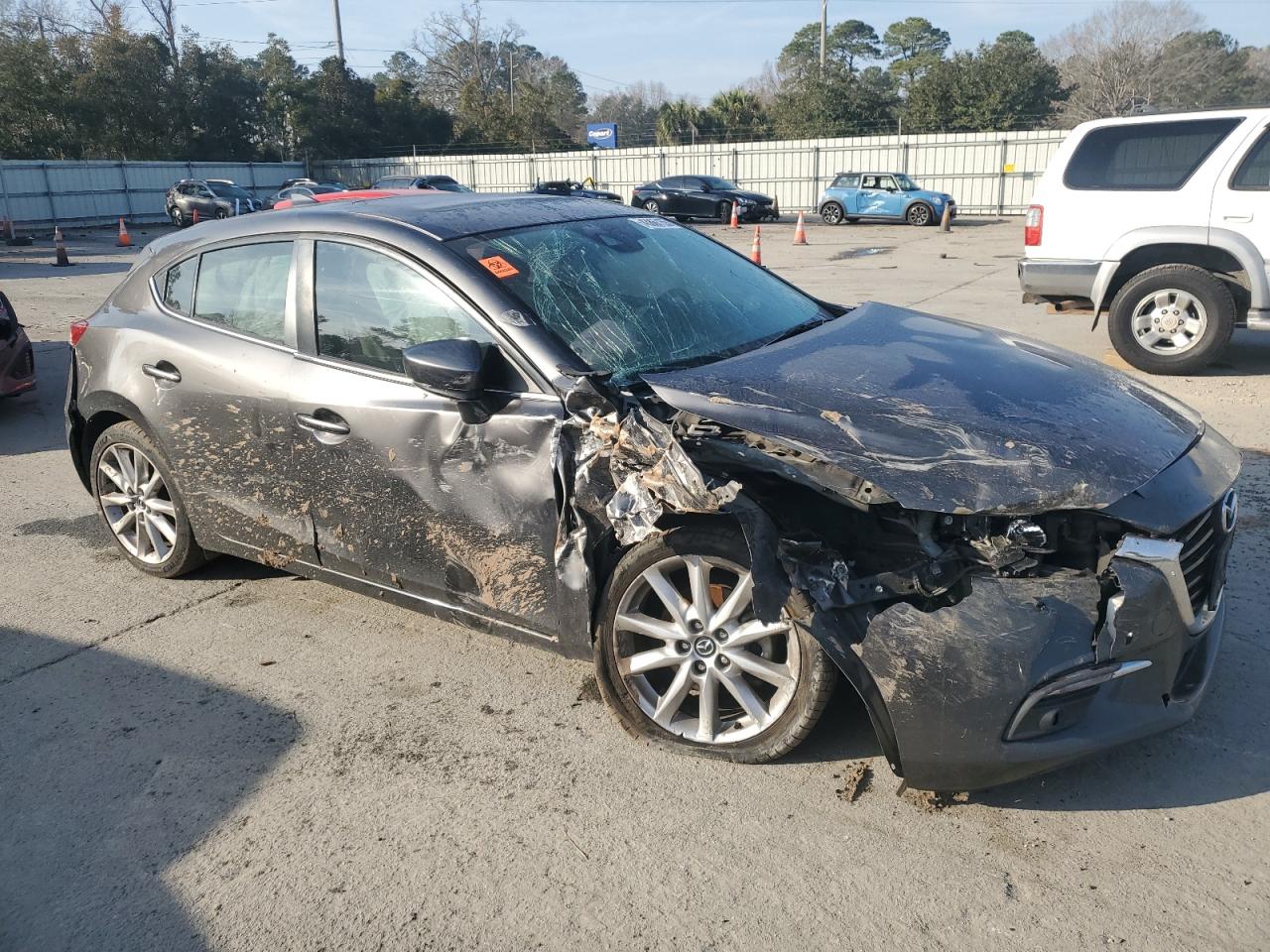 2017 Mazda 3 - Image 4