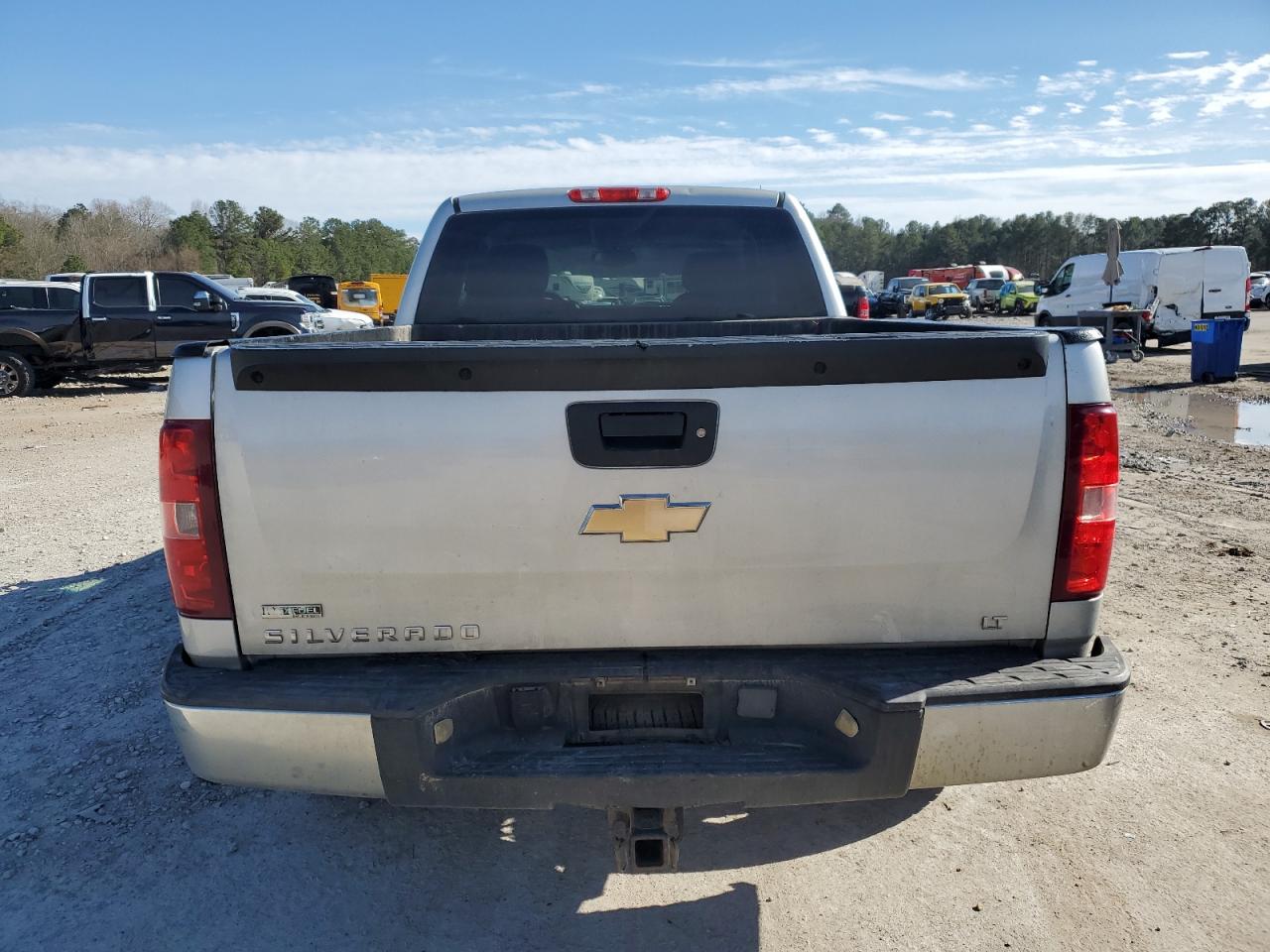2011 Chevrolet Silverado - Image 6
