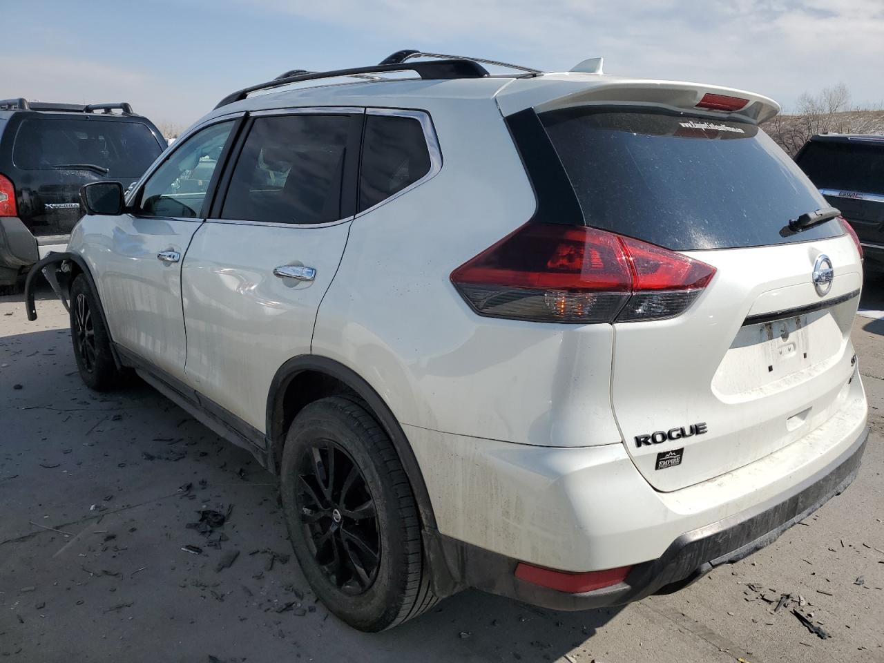 5N1AT2MV6JC795273 NISSAN ROGUE 2018