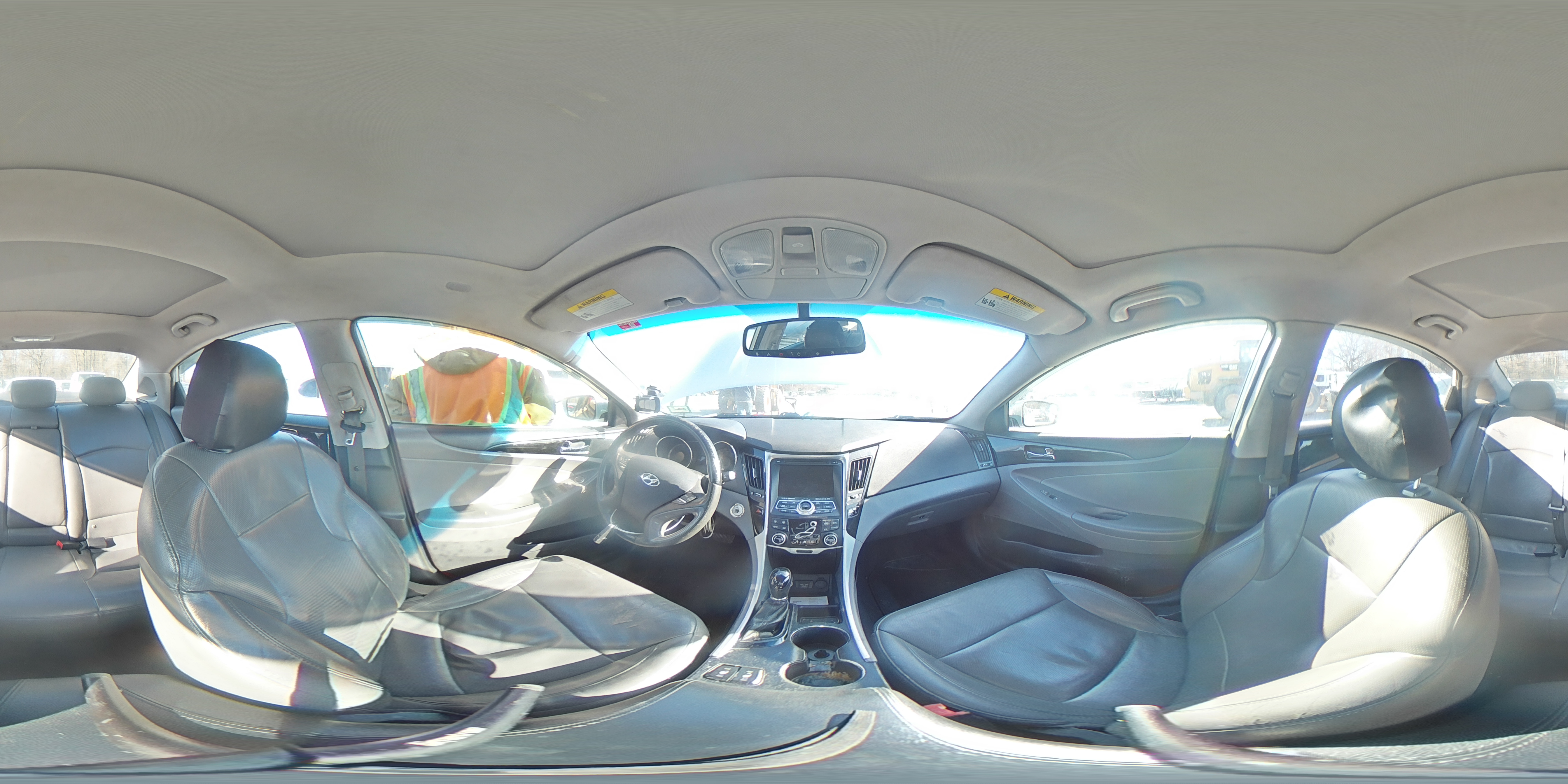 2013 Hyundai Sonata - Image 13