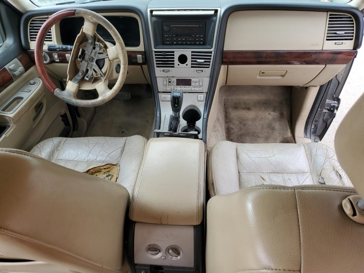 2005 Lincoln Aviator - Image 8