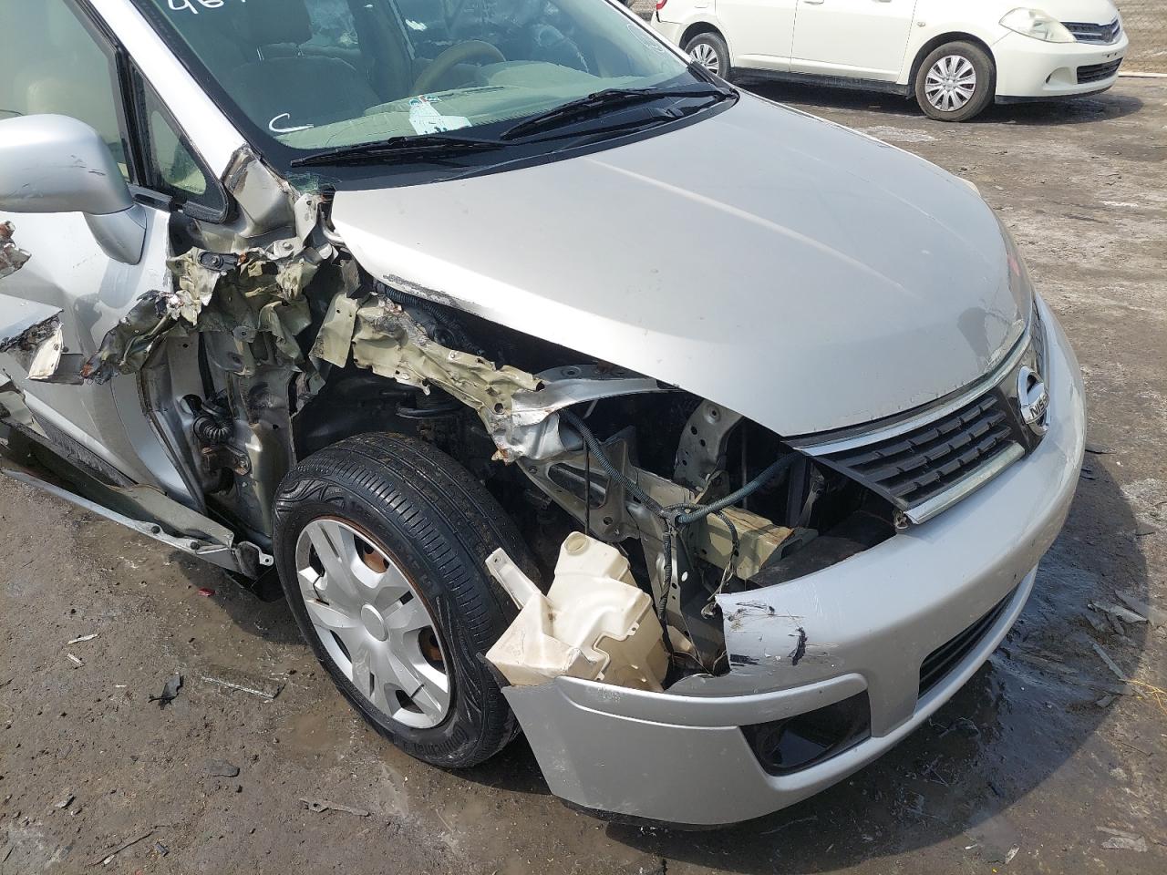 3N1BC1A62BL353776 - 2011 Nissan Tiida - #46769385