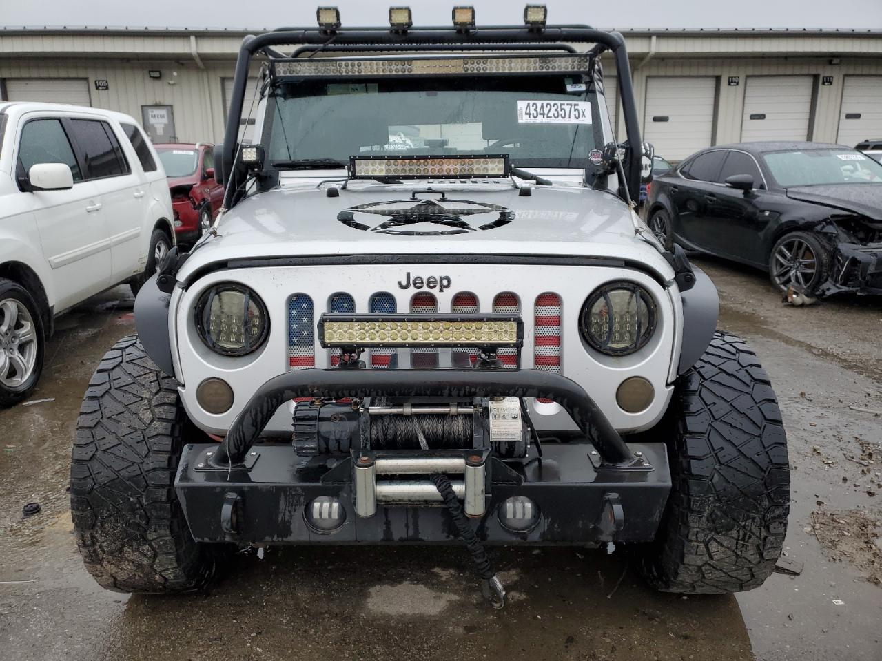 2010 Jeep Wrangler - Image 5